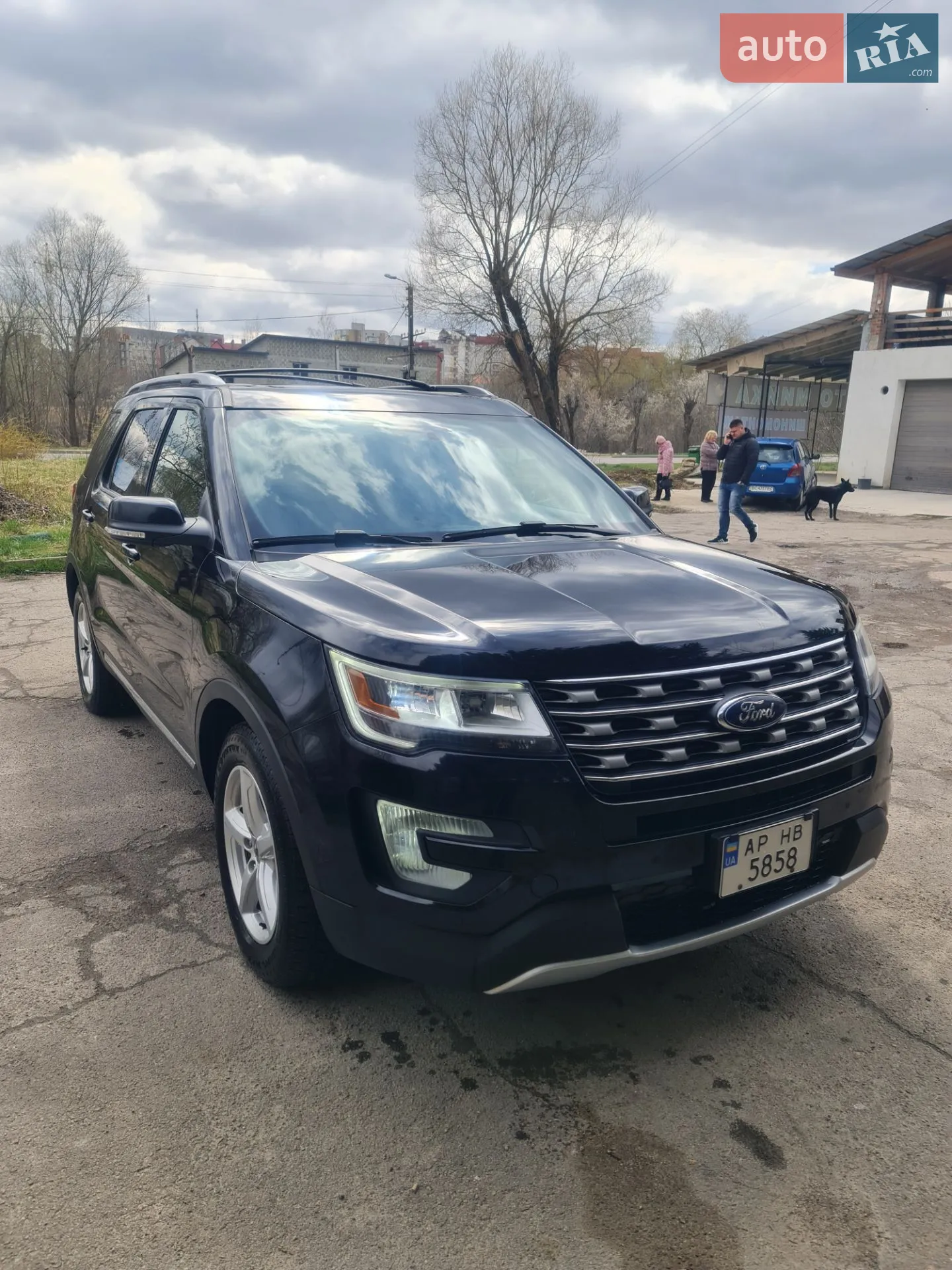 2017 Ford Explorer - мініатюра 4