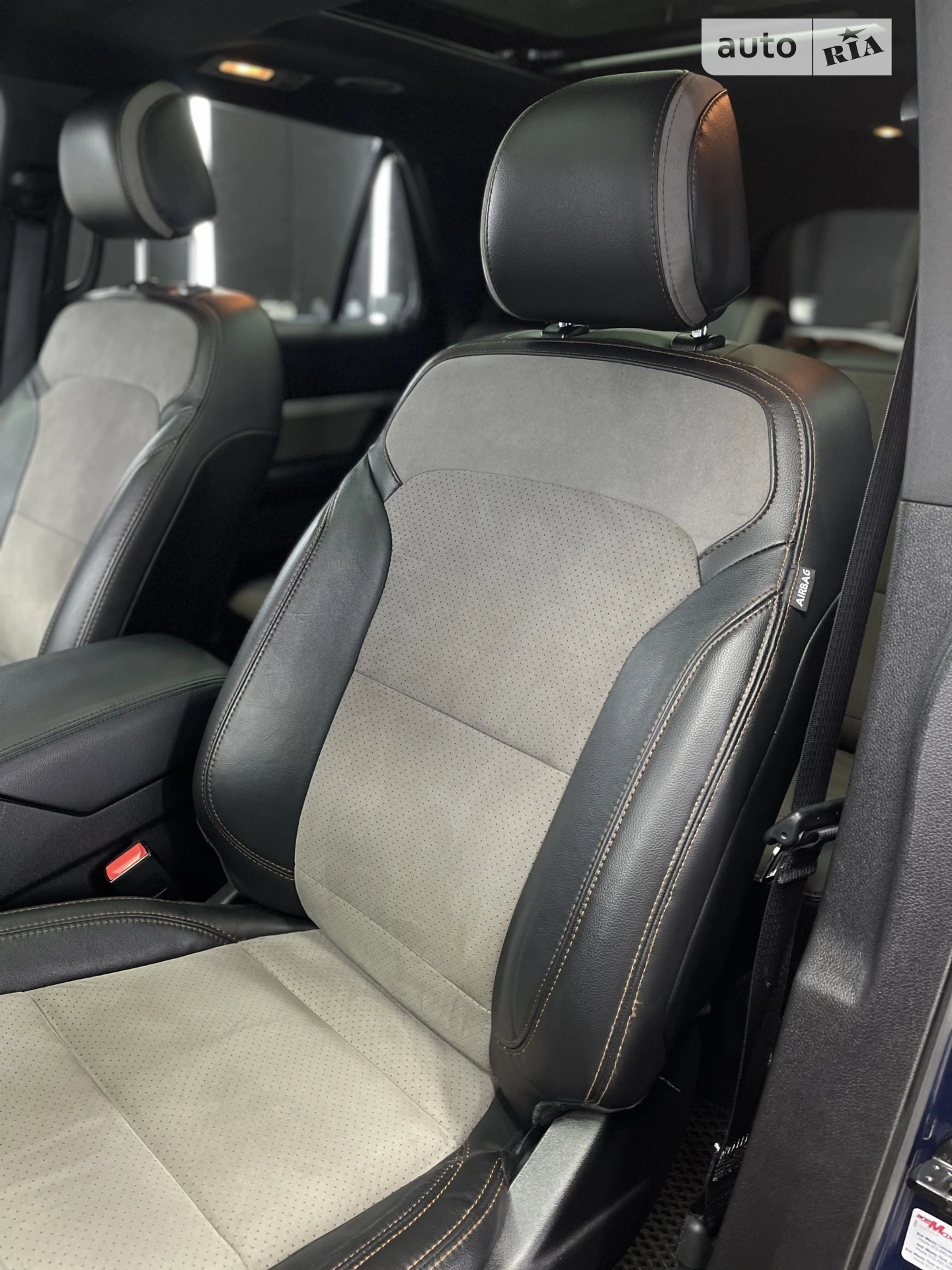 2017 Ford Explorer - мініатюра 7