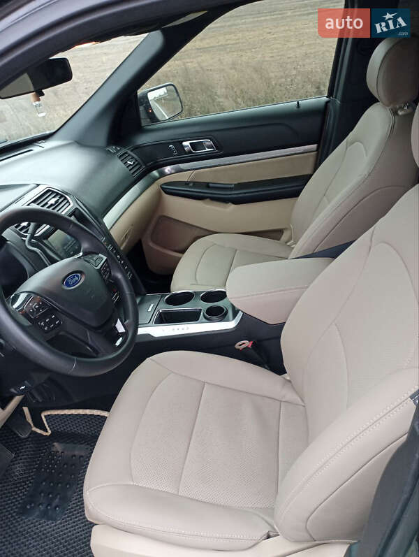 Позашляховик / Кросовер Ford Explorer 2018 в Хмельницькому