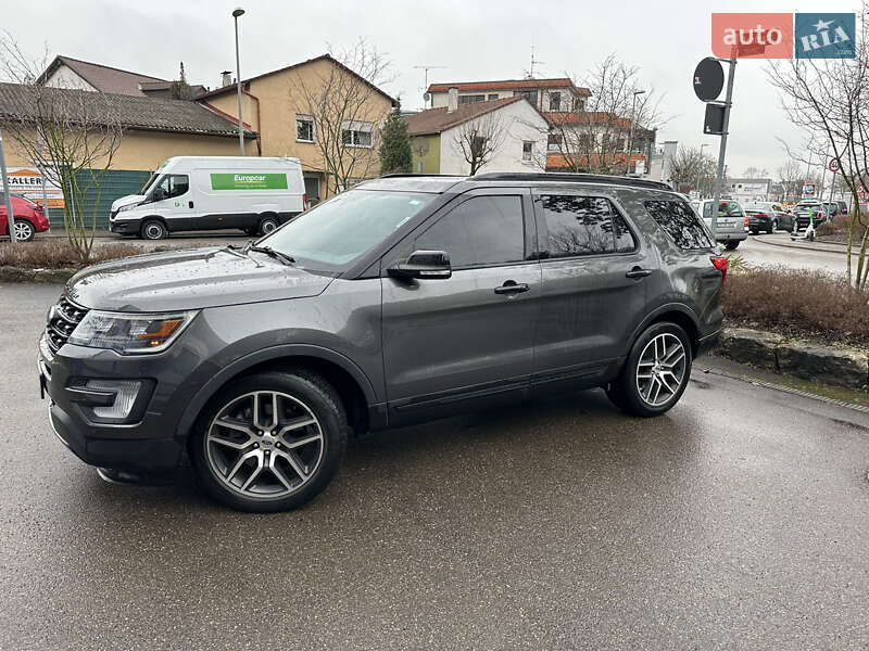 Позашляховик / Кросовер Ford Explorer 2017 в Києві