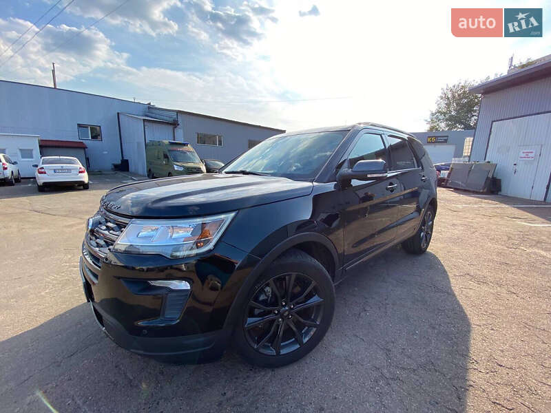 Внедорожник / Кроссовер Ford Explorer 2018 в Тернополе