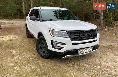 Внедорожник / Кроссовер Ford Explorer 2016 в Вараше