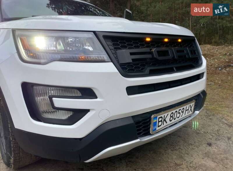 Внедорожник / Кроссовер Ford Explorer 2016 в Вараше