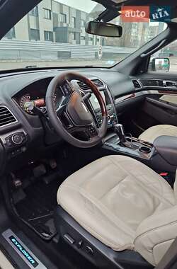 Позашляховик / Кросовер Ford Explorer 2018 в Києві