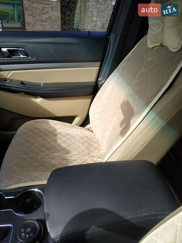 Позашляховик / Кросовер Ford Explorer 2017 в Охтирці