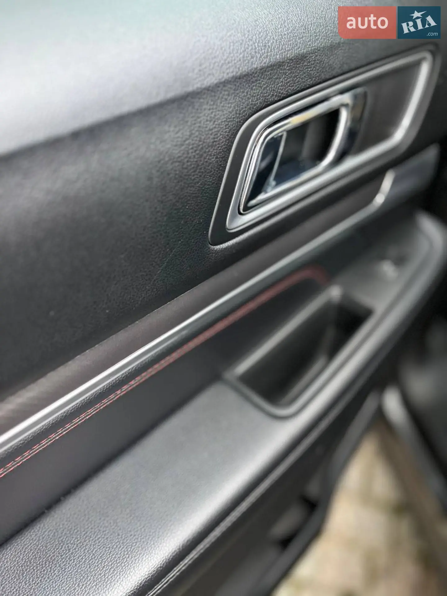 2016 Ford Explorer - мініатюра 32