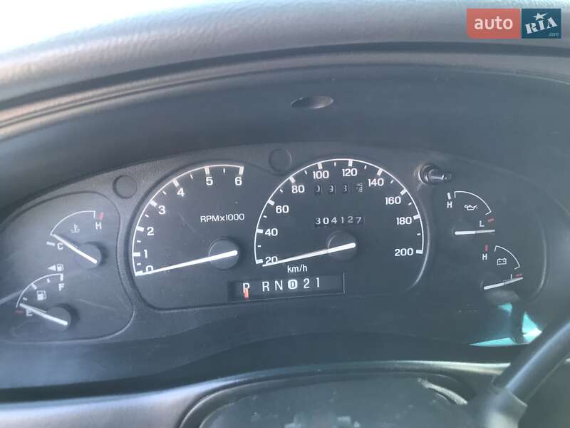 Позашляховик / Кросовер Ford Explorer 2000 в Одесі фото 9 Позашляховик / Кросовер Ford Explorer 2000 в Одесі