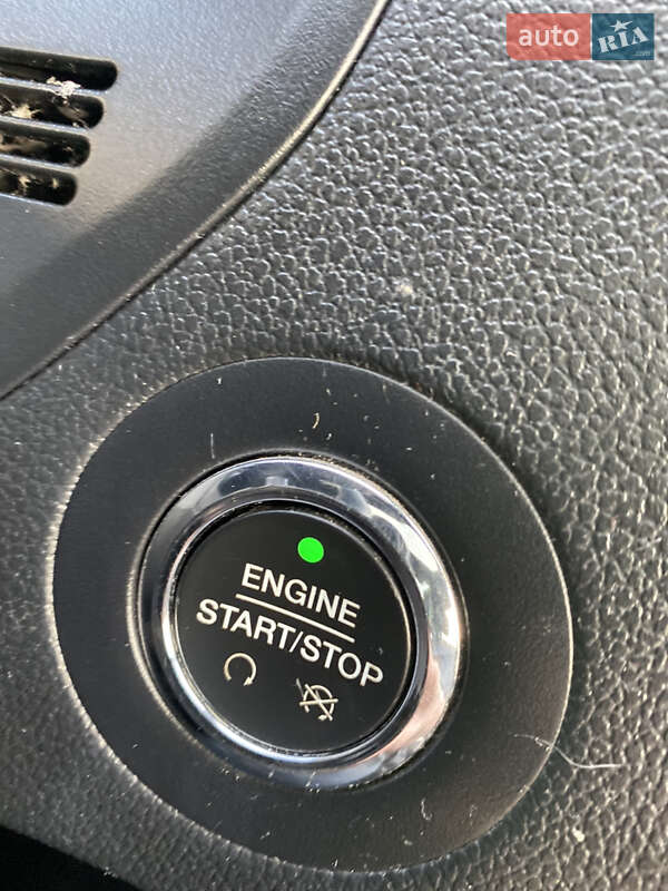 Внедорожник / Кроссовер Ford Explorer 2015 в Ивано-Франковске