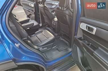 Позашляховик / Кросовер Ford Explorer 2019 в 