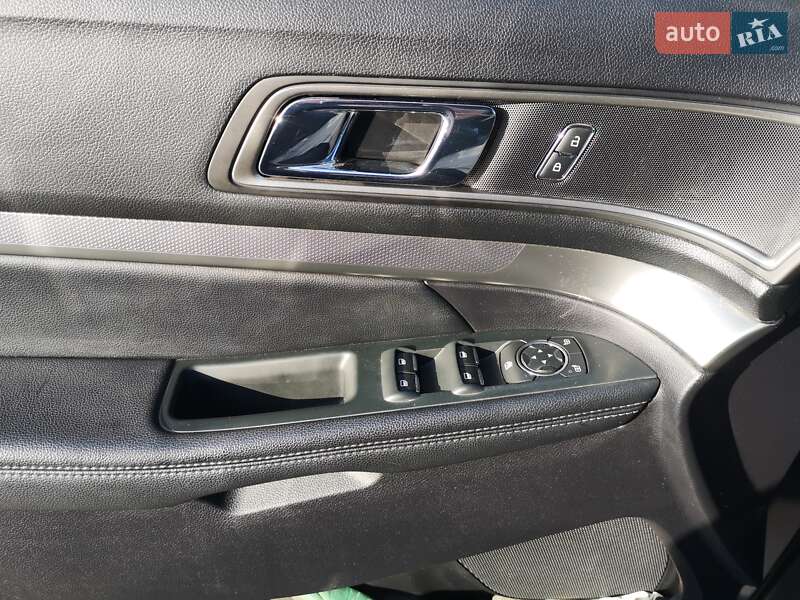 Внедорожник / Кроссовер Ford Explorer 2018 в Киеве