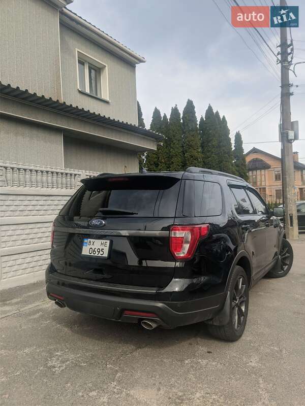 Позашляховик / Кросовер Ford Explorer 2018 в Києві