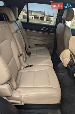 Внедорожник / Кроссовер Ford Explorer 2017 в Обухове