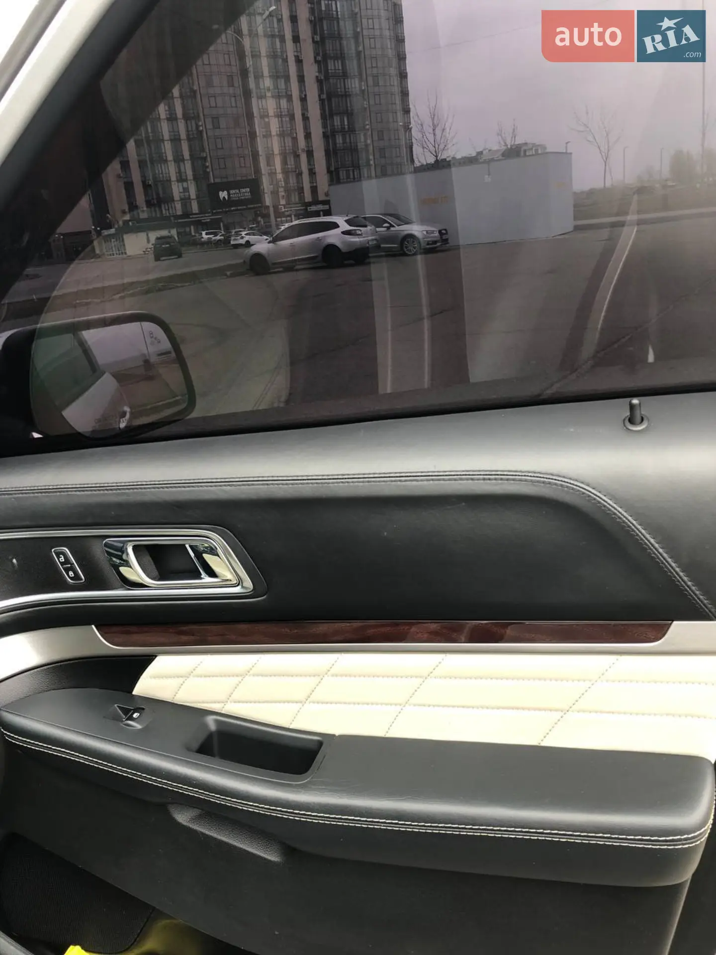 2017 Ford Explorer - мініатюра 16