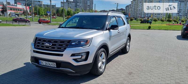 Позашляховик / Кросовер Ford Explorer 2015 в Львові