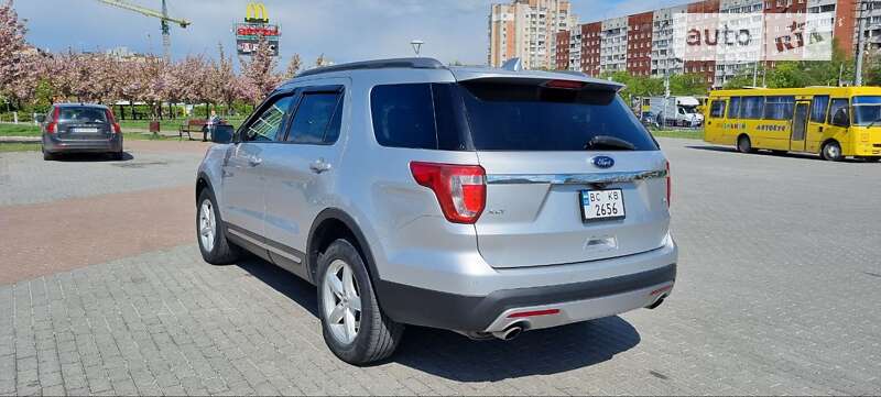 Позашляховик / Кросовер Ford Explorer 2015 в Львові