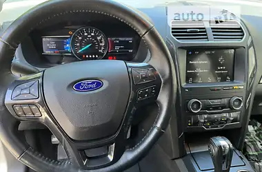 Ford Explorer 2018