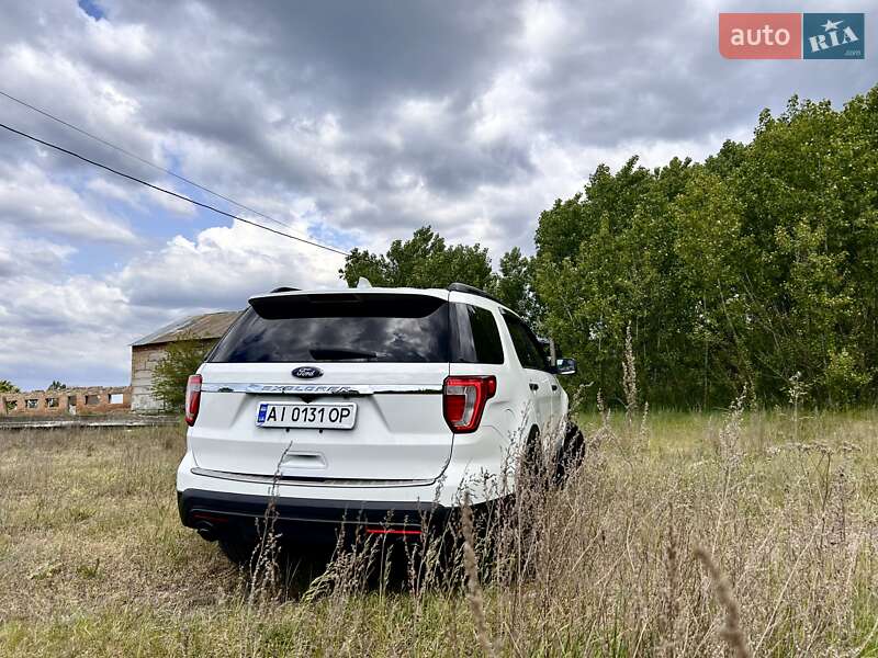Внедорожник / Кроссовер Ford Explorer 2016 в Броварах