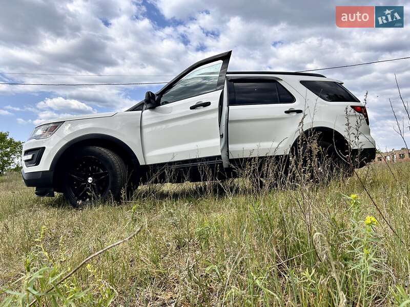 Внедорожник / Кроссовер Ford Explorer 2016 в Броварах
