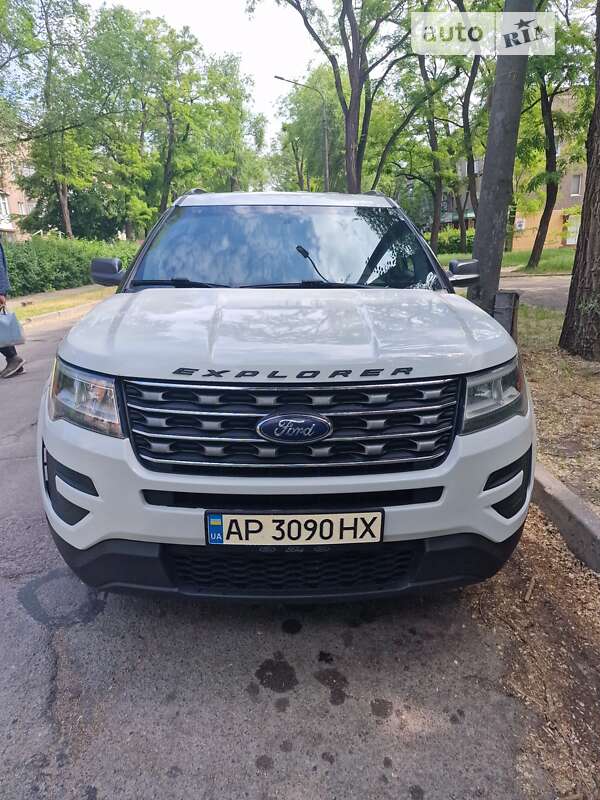 Внедорожник / Кроссовер Ford Explorer 2015 в Запорожье