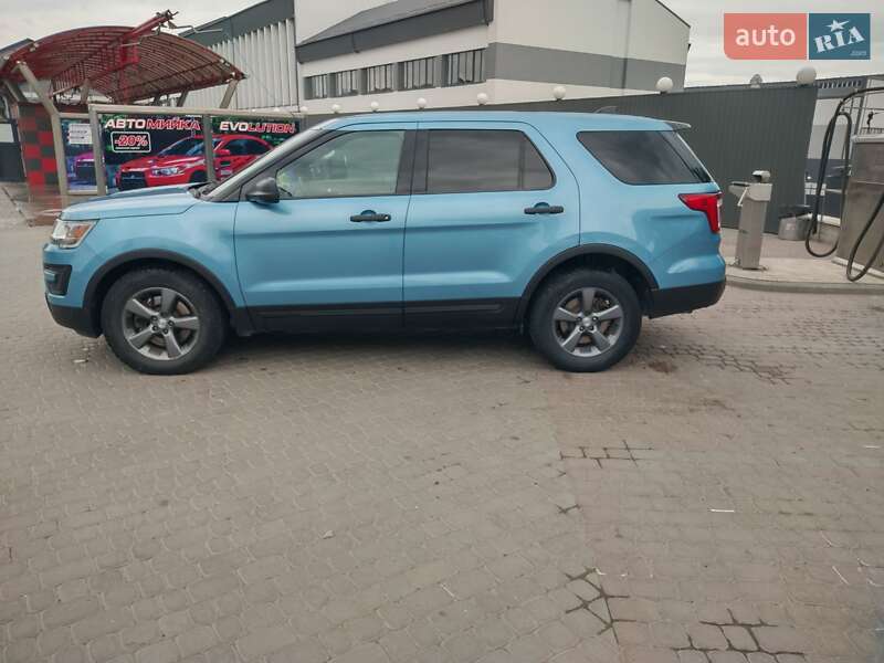 Позашляховик / Кросовер Ford Explorer 2017 в Івано-Франківську