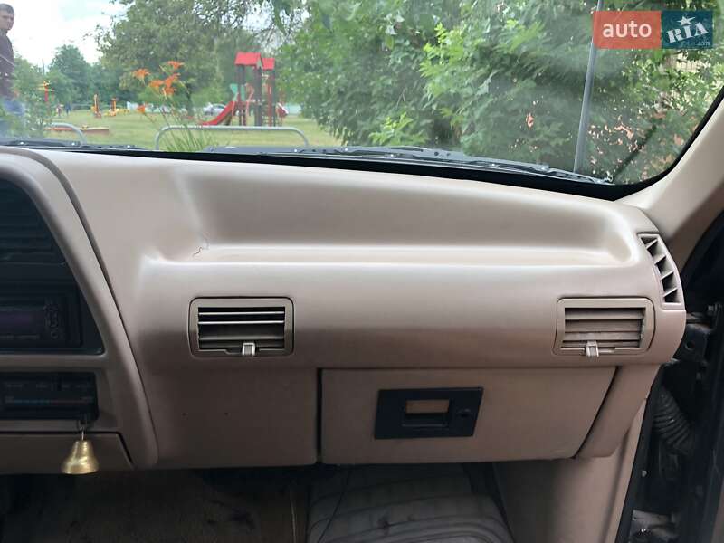 Внедорожник / Кроссовер Ford Explorer 1993 в Харькове