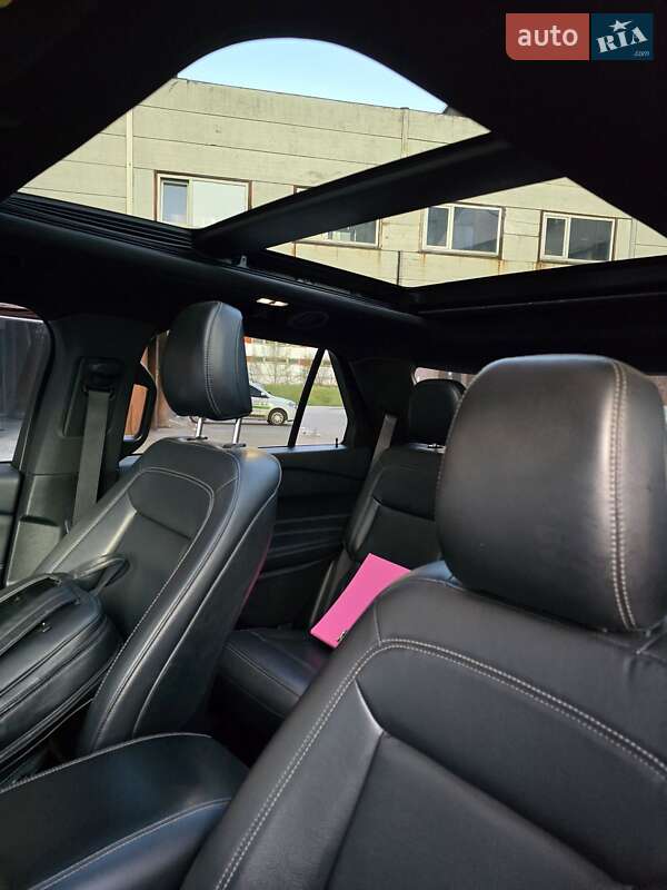 Внедорожник / Кроссовер Ford Explorer 2019 в Ровно