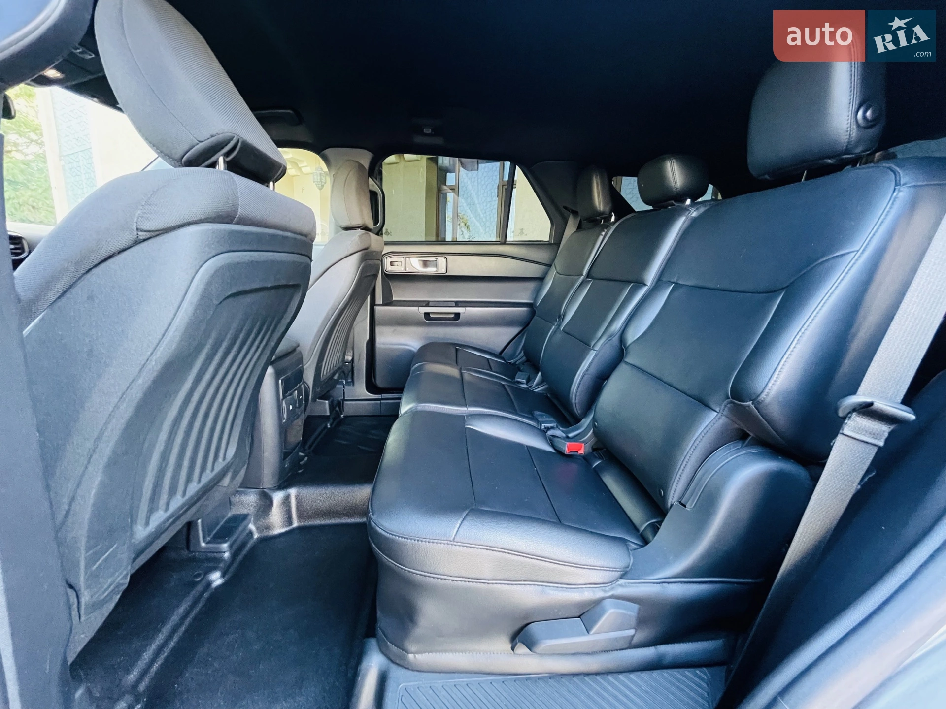 2020 Ford Explorer - мініатюра 20