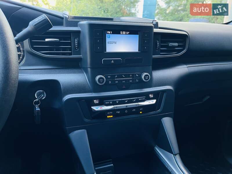 Внедорожник / Кроссовер Ford Explorer 2020 в Киеве