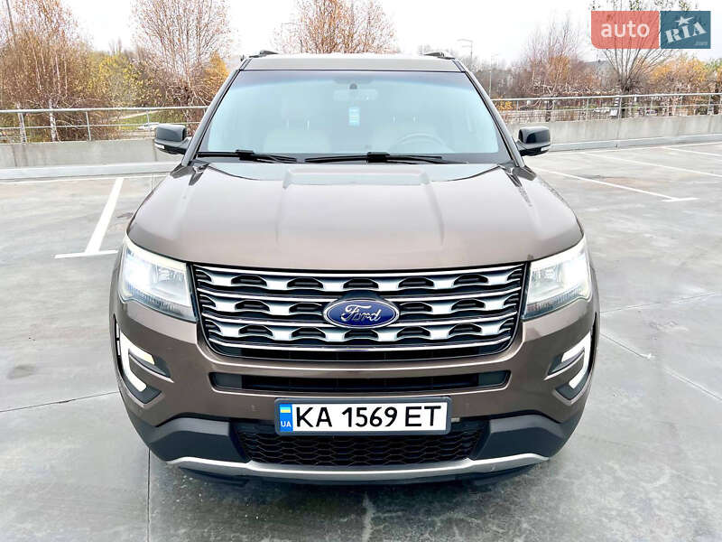 Позашляховик / Кросовер Ford Explorer 2015 в Києві