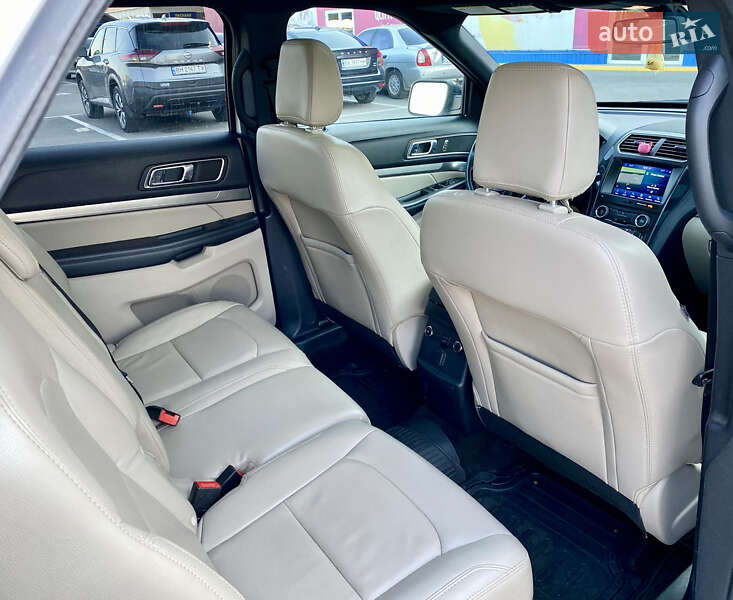 Внедорожник / Кроссовер Ford Explorer 2018 в Киеве
