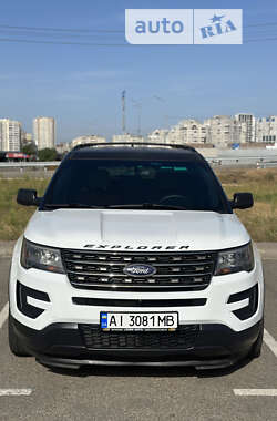 Позашляховик / Кросовер Ford Explorer 2015 в Києві