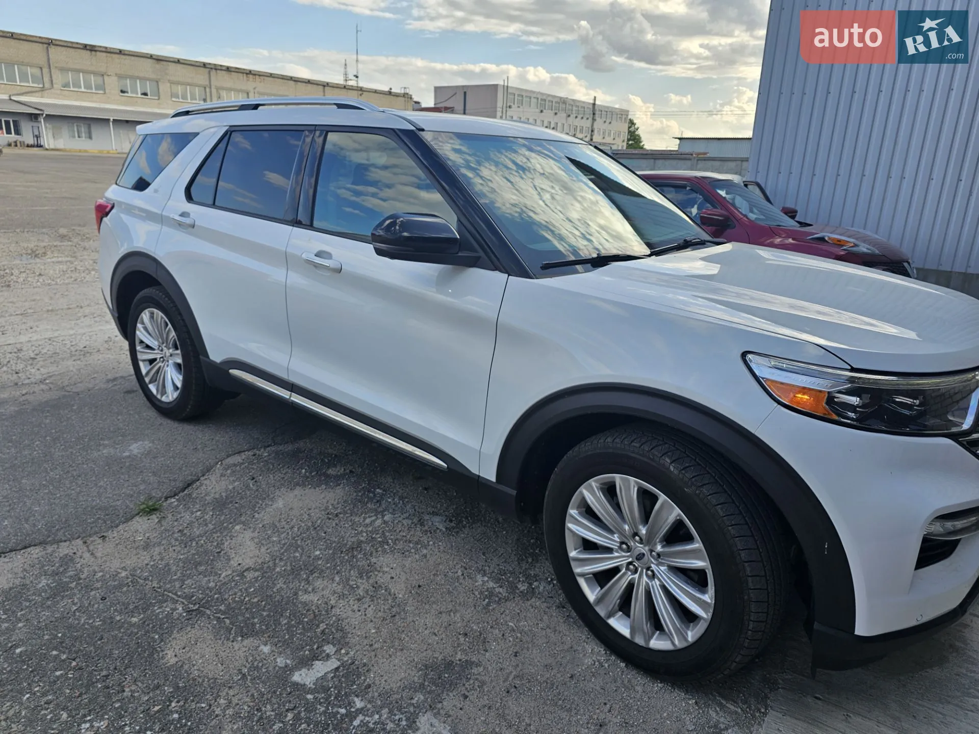 2021 Ford Explorer - мініатюра 6