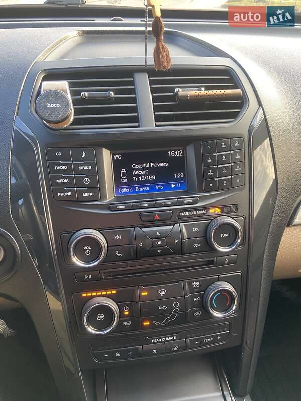 Позашляховик / Кросовер Ford Explorer 2017 в Києві