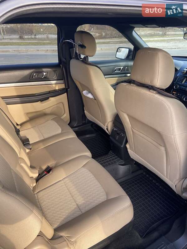 Позашляховик / Кросовер Ford Explorer 2017 в Києві
