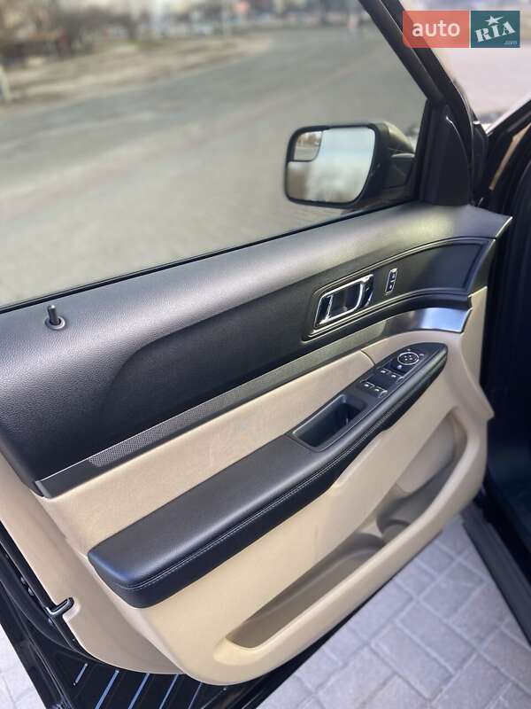 Позашляховик / Кросовер Ford Explorer 2017 в Києві