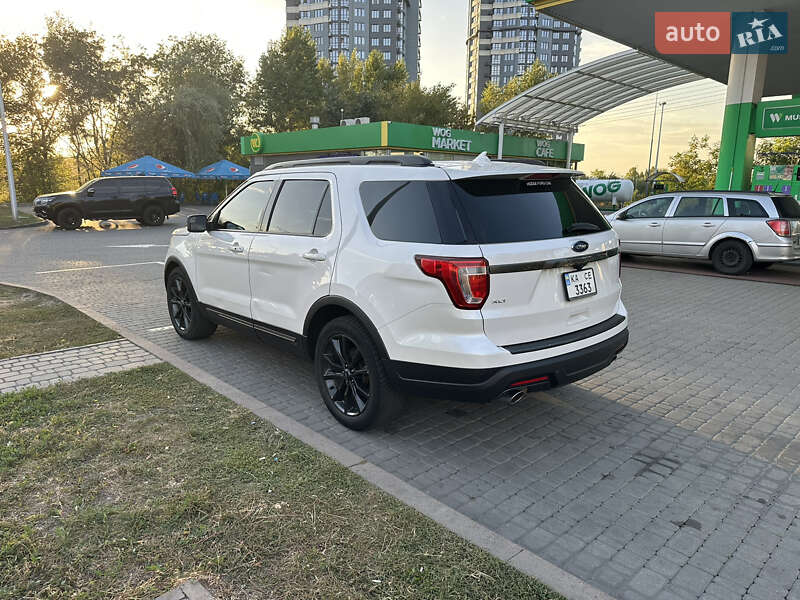 Внедорожник / Кроссовер Ford Explorer 2017 в Киеве фото 3 Внедорожник / Кроссовер Ford Explorer 2017 в Киеве