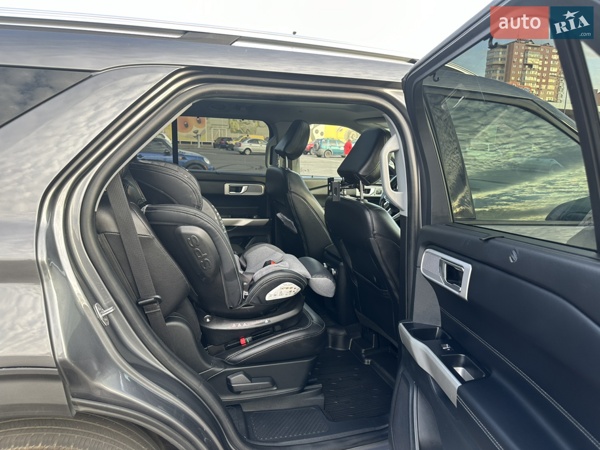 2021 Ford Explorer - мініатюра 21
