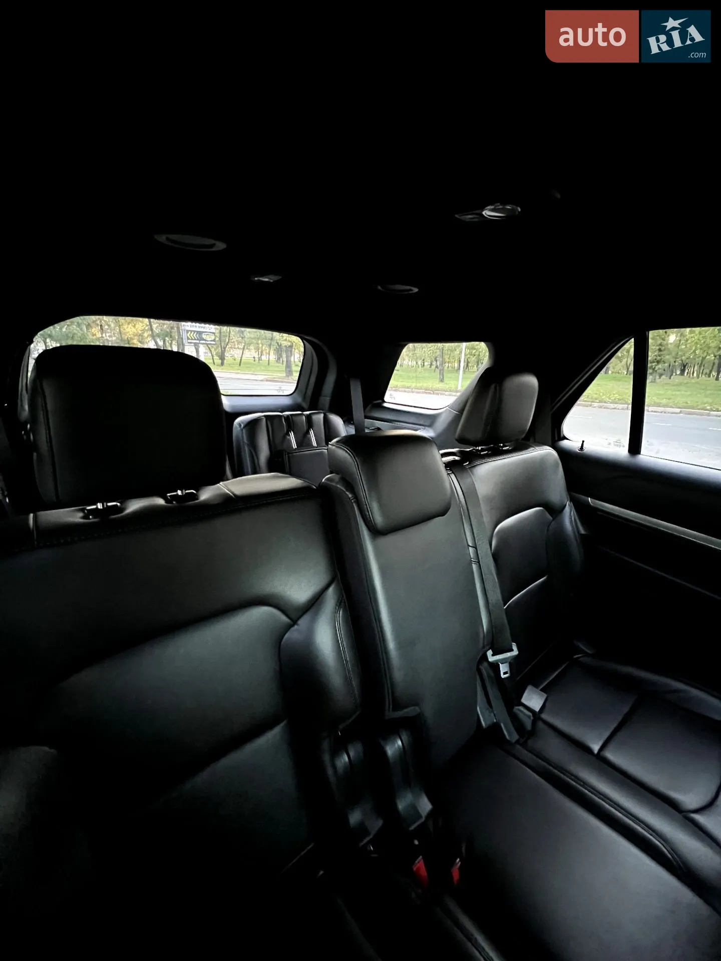 2018 Ford Explorer - мініатюра 13