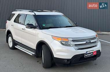 Внедорожник / Кроссовер Ford Explorer 2012 в 