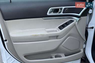 Внедорожник / Кроссовер Ford Explorer 2012 в 