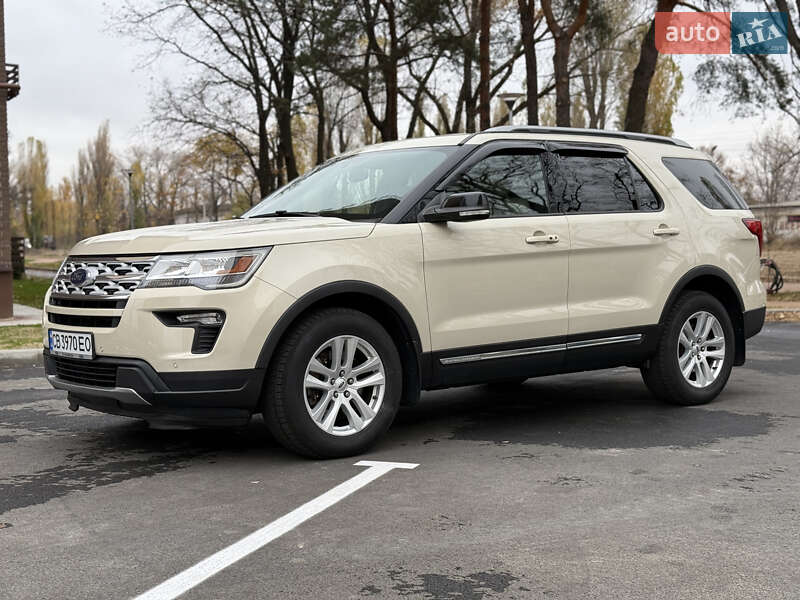 Позашляховик / Кросовер Ford Explorer 2018 в Чернігові