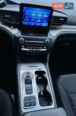 Внедорожник / Кроссовер Ford Explorer 2020 в 