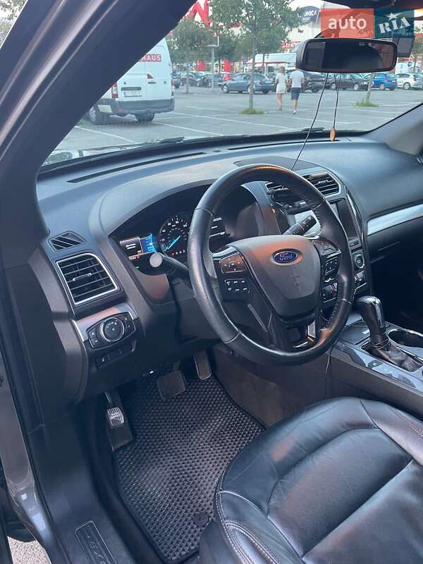 Внедорожник / Кроссовер Ford Explorer 2017 в Львове