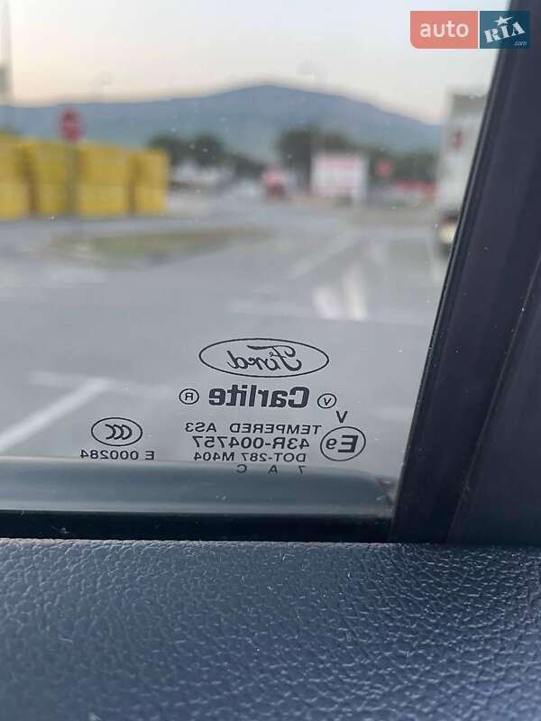 Внедорожник / Кроссовер Ford Explorer 2017 в Львове