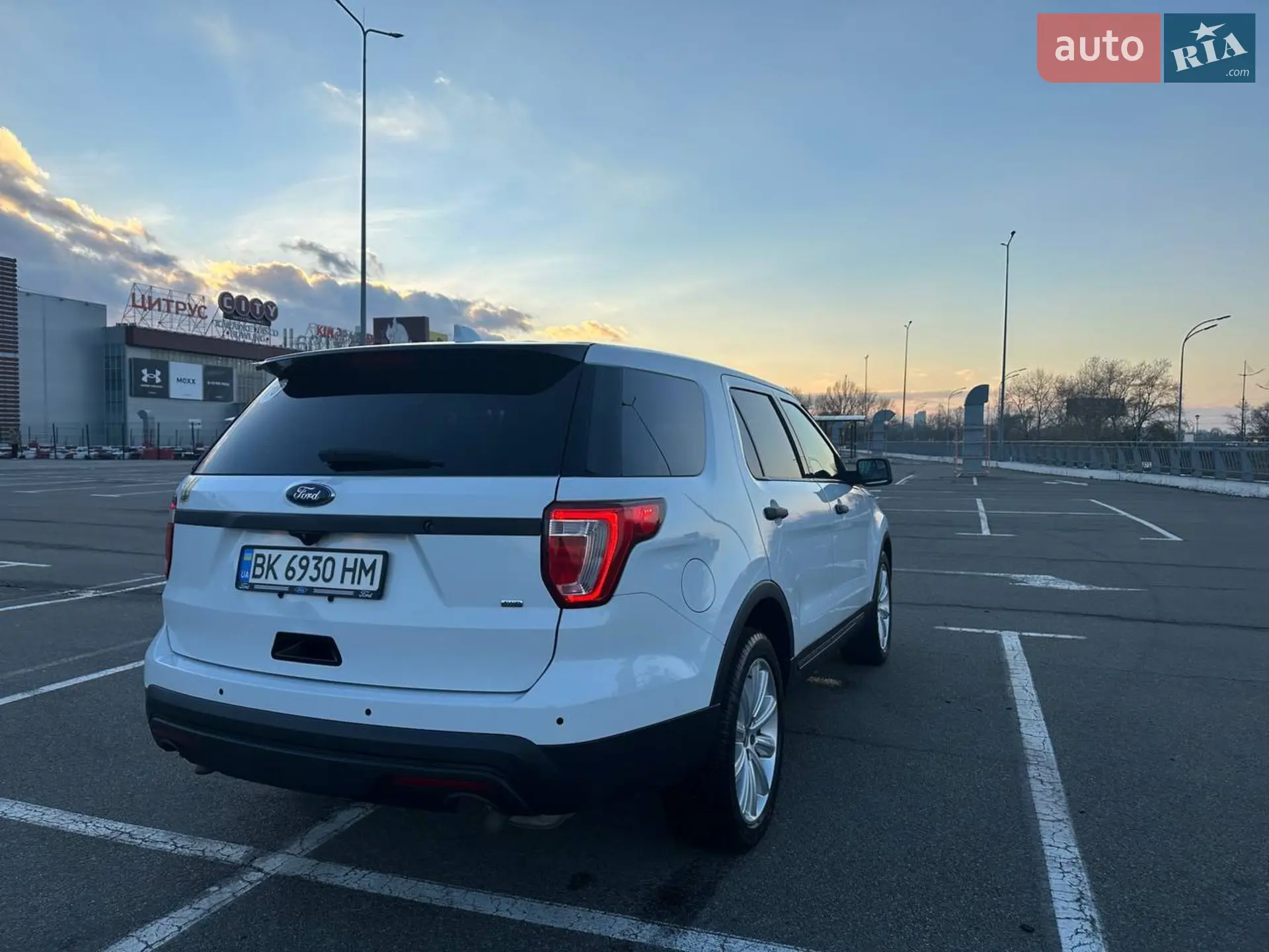 2017 Ford Explorer - мініатюра 16