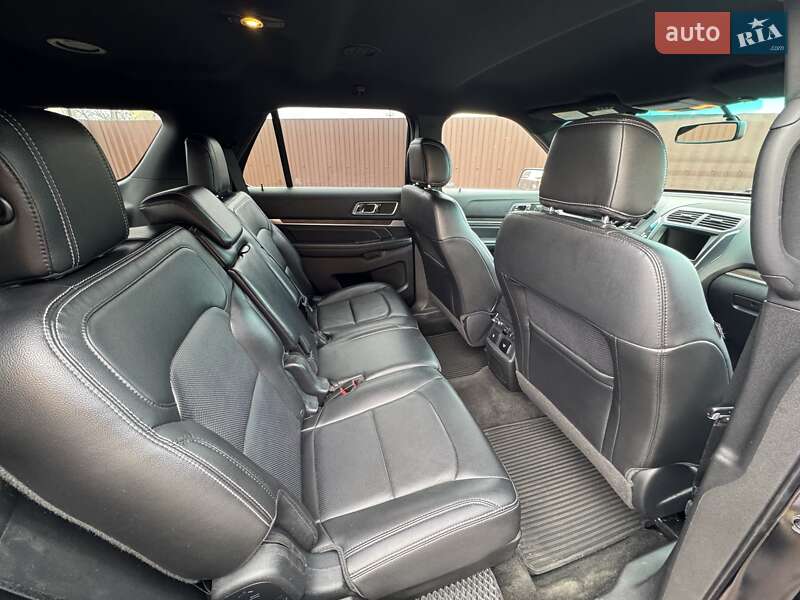 Позашляховик / Кросовер Ford Explorer 2016 в Хмельницькому