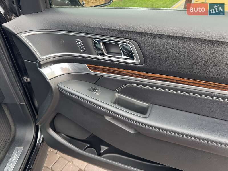 Позашляховик / Кросовер Ford Explorer 2016 в Хмельницькому