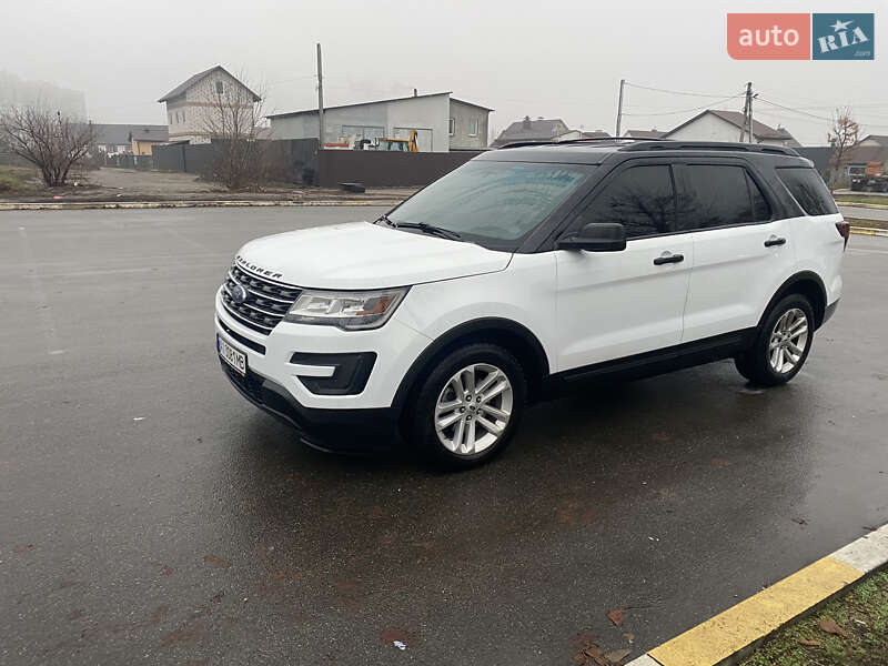 Позашляховик / Кросовер Ford Explorer 2015 в Києві