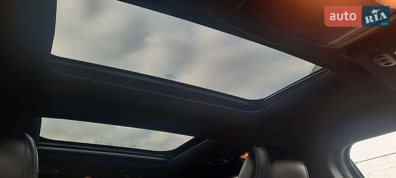 Позашляховик / Кросовер Ford Explorer 2016 в Острозі