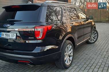 Внедорожник / Кроссовер Ford Explorer 2016 в Остроге